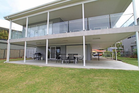 Unbeatable Waterfront Location - Surfers Paradise Gold Coast 3