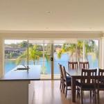 Unbeatable Waterfront Location - Surfers Paradise Gold Coast 0
