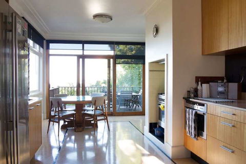 Sunrise House - Surfers Paradise Gold Coast 3