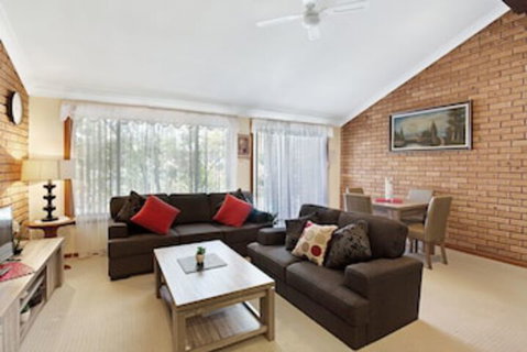 Macadamia Court, 2/8 Government Road - Surfers Paradise Gold Coast 0