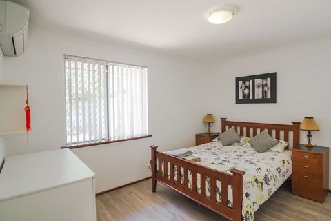 Cosy Murdoch Home - Surfers Paradise Gold Coast 1