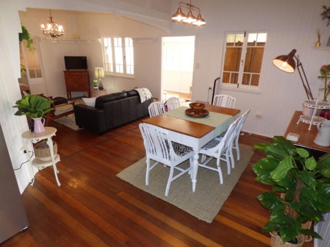 Lilly Pilly House - Surfers Paradise Gold Coast 4