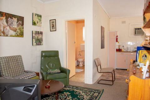 Kimba Units - Surfers Paradise Gold Coast 7