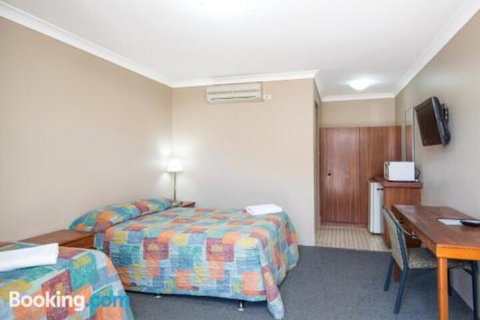 MIDAS MOTEL KALGOORLIE - Surfers Paradise Gold Coast 4