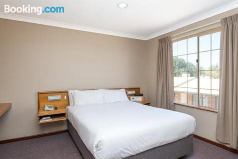 MIDAS MOTEL KALGOORLIE - Surfers Paradise Gold Coast 6