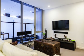 MATILDA, 1BDR South Yarra Apartment - Surfers Paradise Gold Coast 0