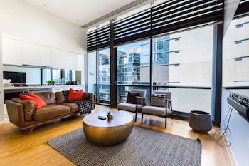 EVAN, 1BDR Southbank Apartment - Surfers Paradise Gold Coast 0