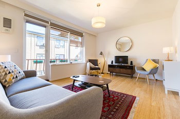 ROSIE, 2BDR St.Kilda Apartment - Surfers Paradise Gold Coast 0