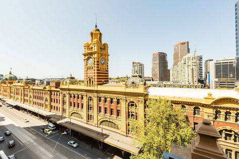 BELLE, 2BDR Melbourne Apartment - Surfers Paradise Gold Coast 2