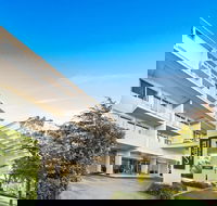 Adina Serviced Apartments Canberra Dickson - Surfers Paradise Gold Coast