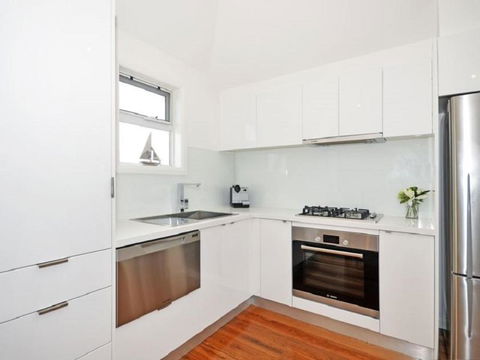 Villa By The Sea - Surfers Paradise Gold Coast 4