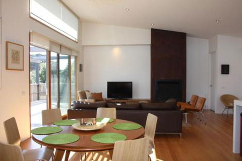 Swan Sea - Surfers Paradise Gold Coast 3
