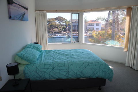 Relax At The Marina - Surfers Paradise Gold Coast 3