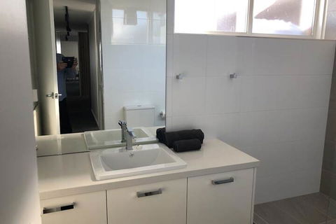 Twin Towers 502A - Surfers Paradise Gold Coast 4