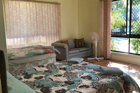 Springwood Meditation Vacation Center - Surfers Paradise Gold Coast 2