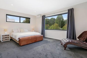 Divine - Surfers Paradise Gold Coast 5