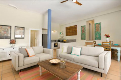 Tallywood Hacienda - Surfers Paradise Gold Coast 1