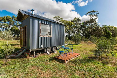 Live Big In The Gurdies Tiny House With A View - Surfers Paradise Gold Coast 1