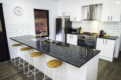 3 Bedroom House In Bright - Surfers Paradise Gold Coast 1