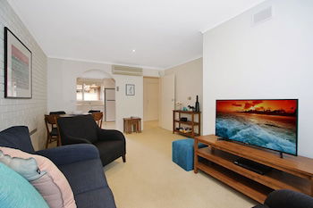Woody's In Central Bright - Surfers Paradise Gold Coast 1