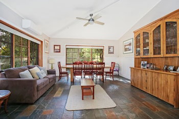Porepunkah Elms - Surfers Paradise Gold Coast 0