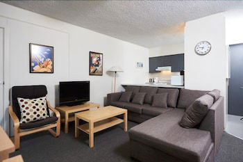 Mt Buller Apartment Rentals - Surfers Paradise Gold Coast 5