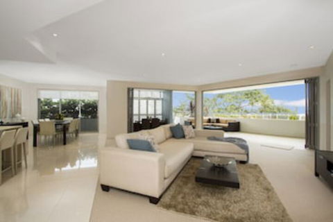 KINGSCLIFF OCEAN VIEW TERRACE By THE FIGTREE 5 - Surfers Paradise Gold Coast 0