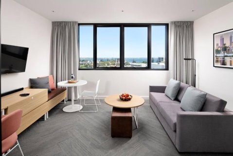 Quest South Perth Foreshore - Surfers Paradise Gold Coast 3