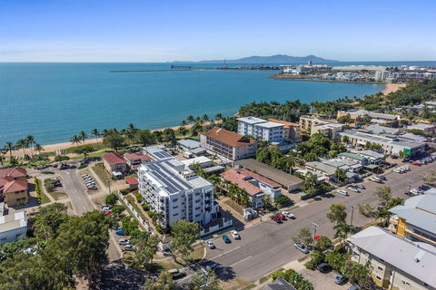Madison Ocean Breeze - Surfers Paradise Gold Coast 6
