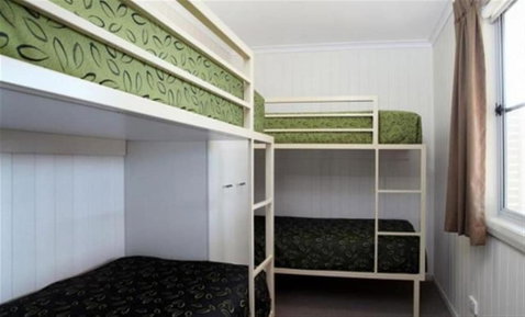 Holiday Haven Huskisson Beach - Surfers Paradise Gold Coast 5