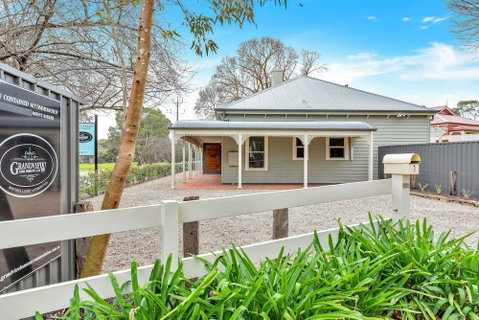 Grandview Accommodation - The Flaxley Apartments - Surfers Paradise Gold Coast 5