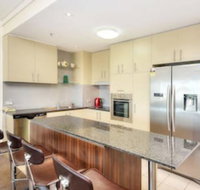 Beachfront Resort 2 Bedroom High Floor - Surfers Paradise Gold Coast