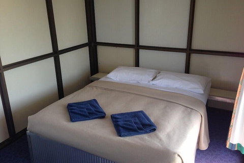 Corroboree Houseboats - Surfers Paradise Gold Coast 4