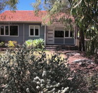 Barefoot Beach Cottage - Surfers Paradise Gold Coast