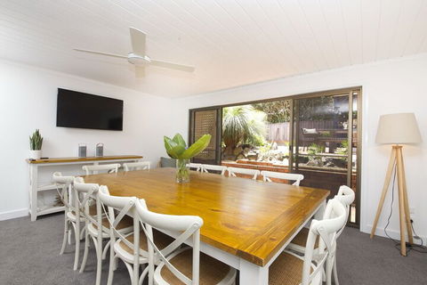 Sand Dunes - Surfers Paradise Gold Coast 6