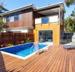 Beach Break - Surfers Paradise Gold Coast