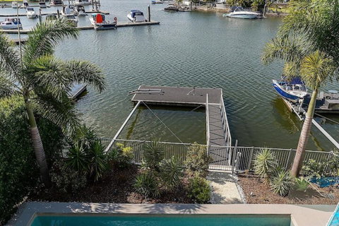 Waterfront Wonder - Surfers Paradise Gold Coast 2