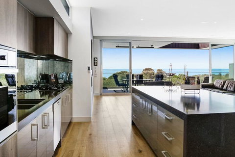 Bayview - Surfers Paradise Gold Coast 2