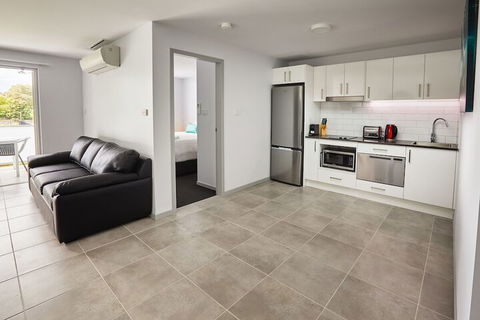 East Maitland Executive Apartments - Surfers Paradise Gold Coast 5