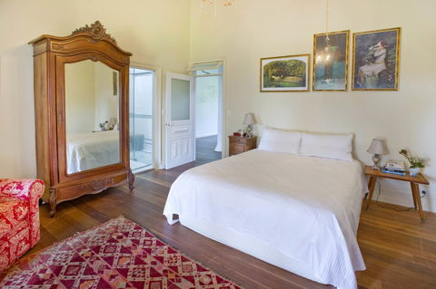 TRANQUILO BEACH HOUSE - Surfers Paradise Gold Coast 4