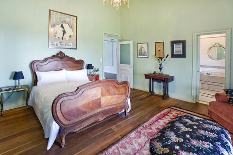 TRANQUILO BEACH HOUSE - Surfers Paradise Gold Coast 3