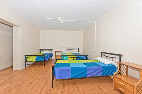 The Jetty At Cowan Cowan - Surfers Paradise Gold Coast 4