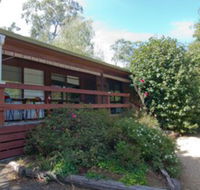 Alrima Lodge Bright