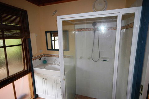 Garden Cottage Beechworth - Surfers Paradise Gold Coast 3