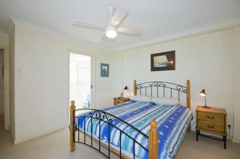 Mirage Unit 602 6 10 Manning Street - Surfers Paradise Gold Coast 2