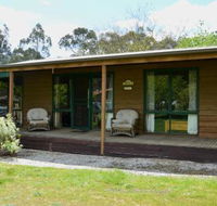 Hampton Cottage Bright