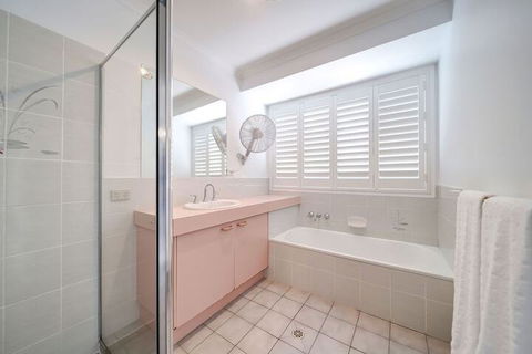 Best Location Welcoming Home - Surfers Paradise Gold Coast 5