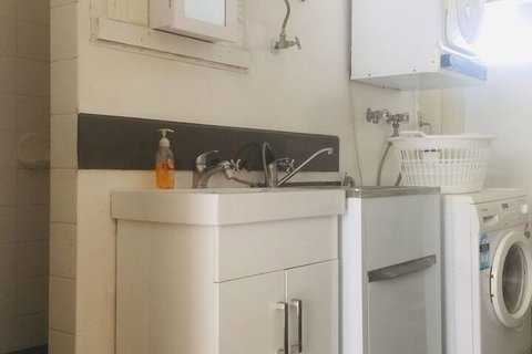 South Perth 2 Bedrooms Apartment - Surfers Paradise Gold Coast 5