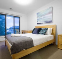104 Sanctuary Lake Donatella Retreat - Surfers Paradise Gold Coast