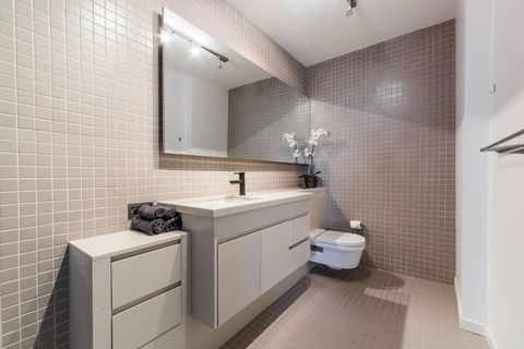 Exquisite 2 Bedroom Beach City Views - Surfers Paradise Gold Coast 3